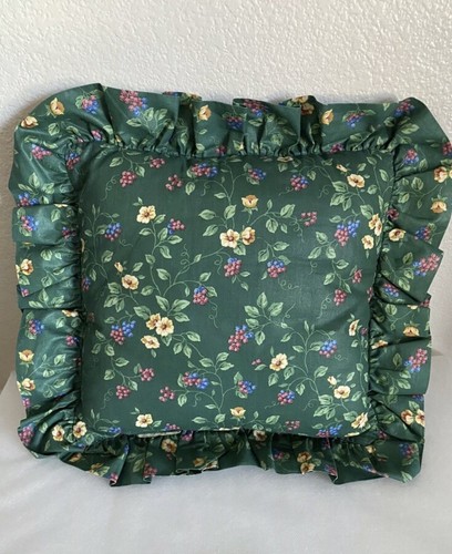 Longaberger ruffle pillow - ruffle,